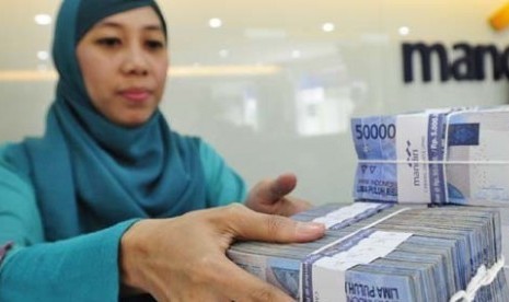 Aktivitas perbankan di Bank Mandiri