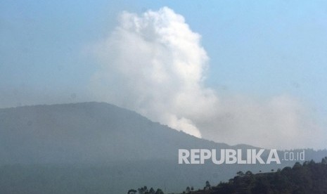 Aktivitas vulkanik Gunung Tangkuban Parahu, Sabtu (3/8).