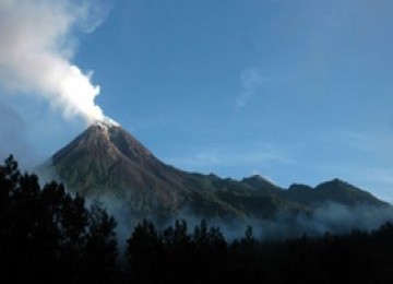 Aktivitas Gunung Merapi semakin meningkat