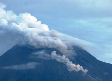 Aktivitas Merapi mengalami peningkatan sepanjang hari Rabu (3/11)