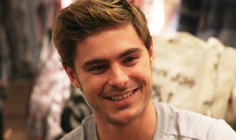 Zac Efron dikenal di pedalaman Papua Nugini karena filmnya 'High School Musical'.