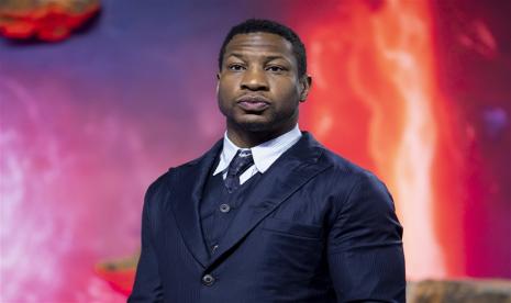 Aktor asal AS Jonathan Majors tiba di pemutaran perdana Ant Man and the Wasp: Quantumania di BFI IMAX Waterloo, London, Inggris 16 Februari 2023. Peran Majors sebagai Kang the Conqueror dikabarkan akan digantikan oleh aktor Damson Idris.