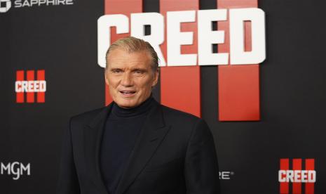 Aktor asal Swedia, Dolph Lundgren, menghadiri premiere film Creed III di TCL Chinese Theater, Los Angeles, California, AS, 27 Februari 2023. Lundgren pernah berselisih dengan kawan mainnya di Rocky, Sylvester Stallone.