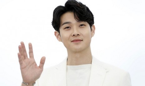 Aktor Choi Woo Shik ketika menghadiri ajang Cannes Film Festival ke 72