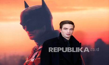  Aktor Inggris Robert Pattinson berpose selama pemutaran perdana dunia Warner Bros. Pictures, 