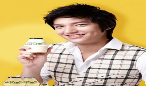 Aktor Lee Min Hoo dalam iklan susu Binggrae