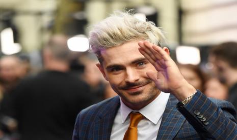 Aktor Zac Efron merespons desas-desus yang menyebut dirinya akan bergabung di kisah Marvel Cinematic Universe sebagai Wolverine.