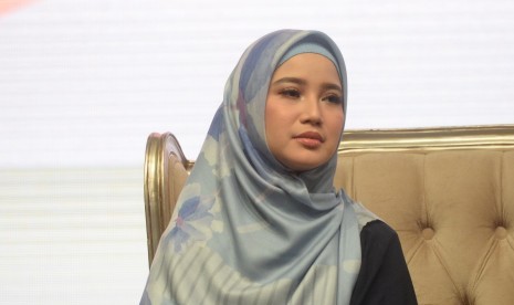 Aktris Chacha Frederica dalam acara Hijabers Community 2019 di Jakarta, Sabtu (27/4).