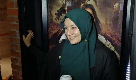 Aktris Cut Mini mantap mengenakan hijab sejak sebulan lalu.