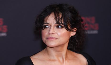 Aktris Michelle Rodriguez saat menghadiri premiere Dungeons & Dragons di Paris, Prancis, 22 Maret 2023. Rodriguez merupakan pemeran Letty Ortiz di film Fast X.