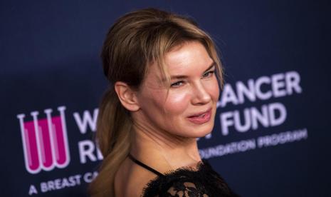 Aktris Renee Zellweger menghadiri malam gala Women