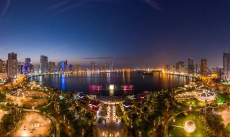 UAE Umumkan Protokol Kesehatan Wisatawan Dua Pekan Lagi. Al Majaz Waterfront yang populer di lokasi wisata Sharjah, Uni Emirat Arab (UEA).