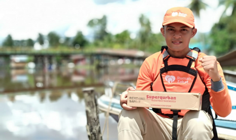 Alamsyah salah satu relawan Rumah Zakat.