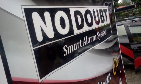 Alarm mobil merek No Doubt 