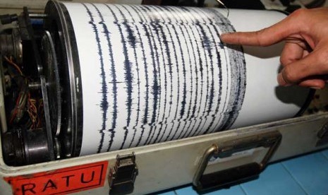 Earthquake jolts southern Philippines. (Illustration)