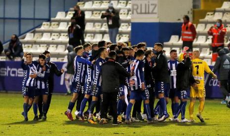 Alcoyano menyingkirkan raksasa Real Madrid pada ajang Copa del Rey, Kamis (21/1) dini hari.