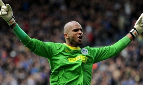 Ali Al Habsi, kiper Muslim yang bermain di klub Liga Primer, Wigan Athletic.