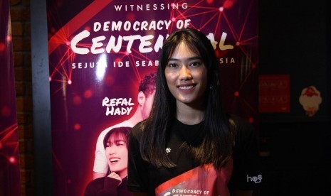 Alika Islamadina menjadi spoke person di ajang Democracy of Centennial (DOC) 