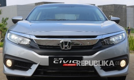 All New Honda Civic saat difoto di Dago Pakar, Bandung, Jawa Barat, Rabu (25/5).  (Republika/Raisan Al Farisi)