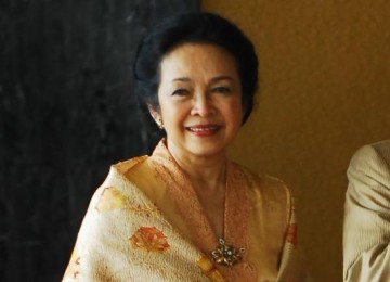 Almarhumah Ainun Habibie