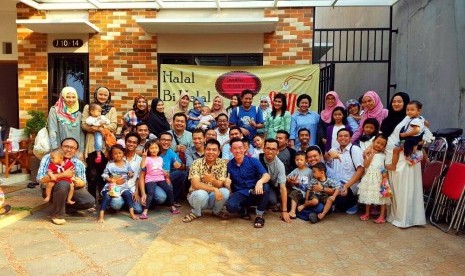  Alumni Angkatan 2001 SMU Negeri 7 Tangerang menggelar halal bihalal, Sabtu (16/7)