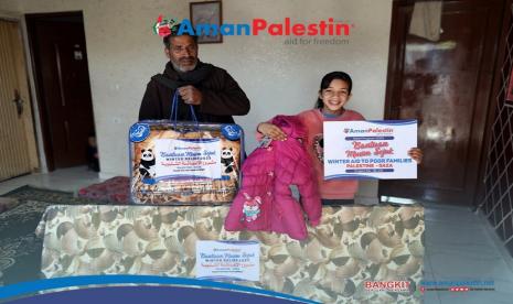 Aman Palestin terus memberikan upaya dan bantuan terbaik untuk warga Palestina dalam memenuhi kebutuhan hidupnya salah satunya melalui program Bantuan Musim Dingin 2023.