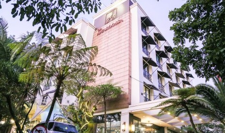  Amaroossa Hotel Peringati Satu Dekade