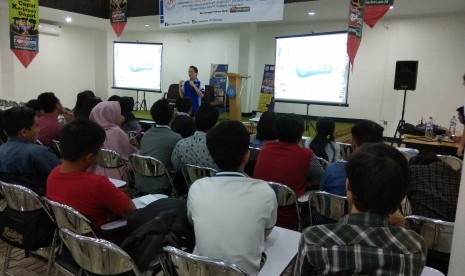 AMIK BSI Pontianak menyelenggarakan campus recrutiment.