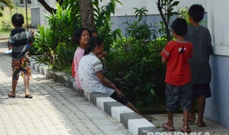 Anak-anak dari orang tua eks Gafatar berkumpul dan bermain tampa beban di Balai Pemberdayaan Sosial Bina Remaja (BPSBR) Dinas Sosial Jabar, di Kota Cimahi, Rabu (27/1).