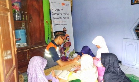 Anak-anak di esa Berdaya Kedungumpul, Temanggung, Jawa Tengah kini disibukkan dengan Program Rumah Quran.