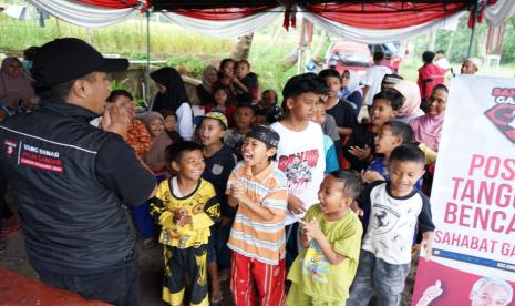 Anak-Anak korban gempa Cianjur dihibur oleh ragam kegiatan sebagai bagian dari trauma healing.