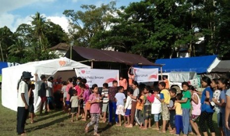 Anak-anak pengungsi memenuhi pos segar Rumah Zakat.