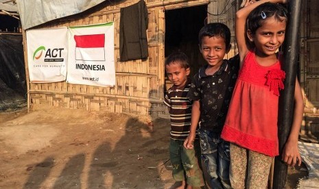 Anak-anak Rohingya di pengungsian.