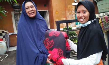 Anak Juara menggalang dana untuk korban tsunami.