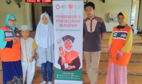 Anak Juara MTT Rumah Zakat semangat mempelajari Alquran.