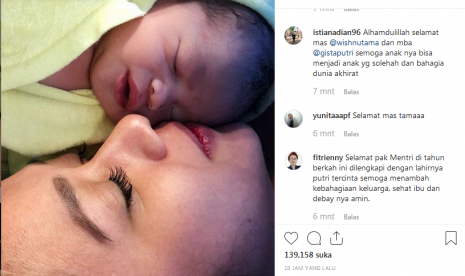 Anak perempuan Wishnutama dan Gista Putri 