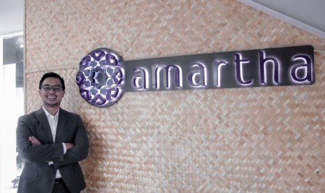 Andi Taufan Garuda Putra, Pendiri dan CEO Amartha. PT Amartha Mikro Fintek (Amartha) pionir fintech peer to peer lending (p2p lending) yang berfokus pada pemberdayaan perempuan melalui permodalan dan pendampingan usaha, bekerjasama dengan dengan Lendable Inc, perusahaan berbasis di Amerika Serikat yang menyalurkan permodalan kepada fintech untuk memberikan akses keuangan guna meningkatkan inklusi keuangan di seluruh dunia.