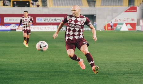 Andres Iniesta membela Vissel Kobe dalam 100 laga.