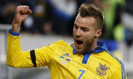 Andriy Yarmolenko mengantarkan Ukraina taklukkan Slovenia 2-0, Ahad (15/11) dini hari WIB.