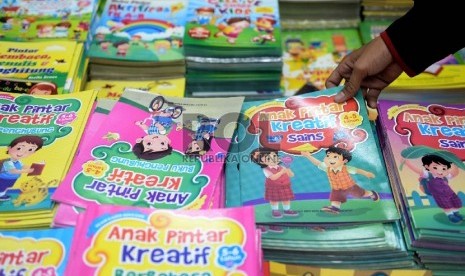 Aneka buku pendamping sekolah 