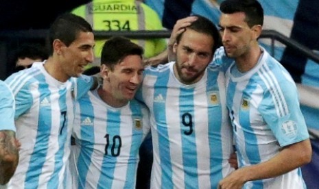 Angel Di Maria (kiri), Lionel Messi, Gonzalo Higuain, dan Javier Pastore.