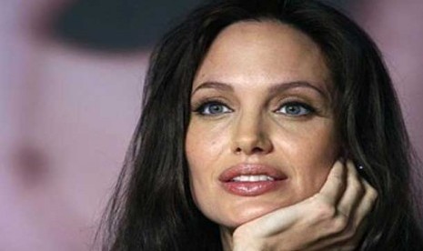 Angelina Jolie