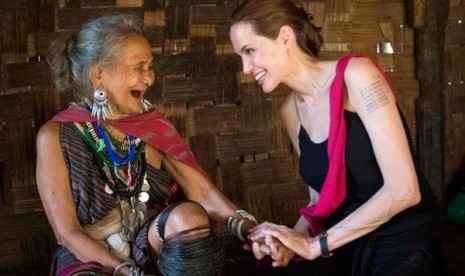 Angelina Jolie berkunjung ke Myanmar