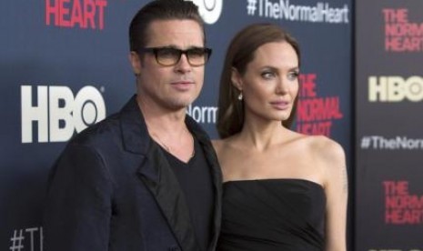 Angelina Jolie dan pasangannya, Brad Pitt.