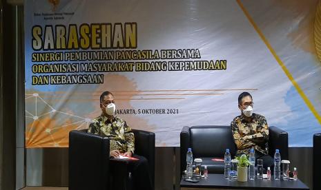 Anggota Dewan Pengarah Badan Pembinaan Ideologi Pancasila (BPIP) Buya Syafii Maarif meminta para pemuda serius ikut serta mengurus negara. Kalau tidak mau Indonesia dikuasai kekuataan asing. Ajakan tersebut disampaikan dalam Sarasehan Sinergi Pembumian Pancasila Bersama Organisasi Masyarakat Bidang Kepemudaan dan Kebangsaan di Jakarta, Selasa (5/10). 