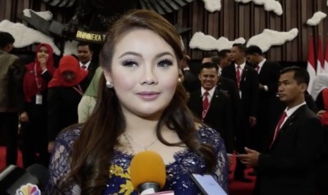 Anggota Fraksi Nasdem DPR periode 2019-2024, Hillary Brigitta Lasut pindah menjadi caleg Partai Demokrat.