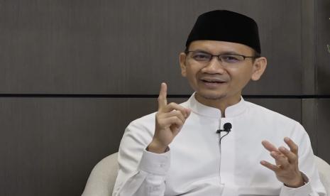 Anggota Dewan Syariah Nasional MUI Oni Sahroni dalam Fiqih Milenial Ramadhan.