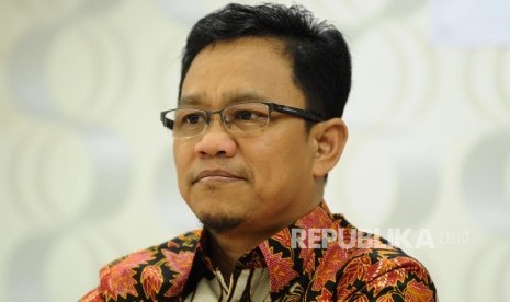  Wakil Ketua Umum Partai Persatuan Pembagunan (PPP), Amir Uskara, menyatakan PPP menyatakan KIB tetap solid hadapi Pilpres 2024 