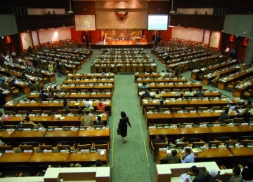 Anggota DPR RI dalam sebuah rapat paripurna.