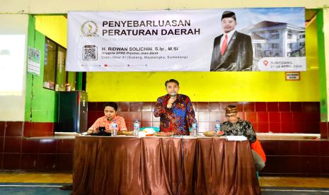  Anggota DPRD Provinsi Jawa Barat Daerah Pemilihan XI (Kabupaten Subang, Kabupaten Sumedang, Kabupaten Majalengka) Ridwan Solichin 